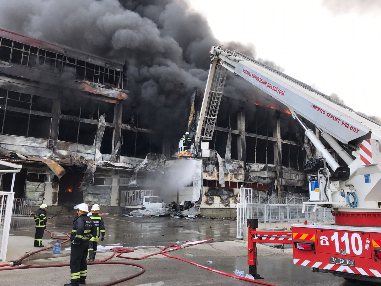 Kocaeli’deki depo yangınındaki son gelişmeler