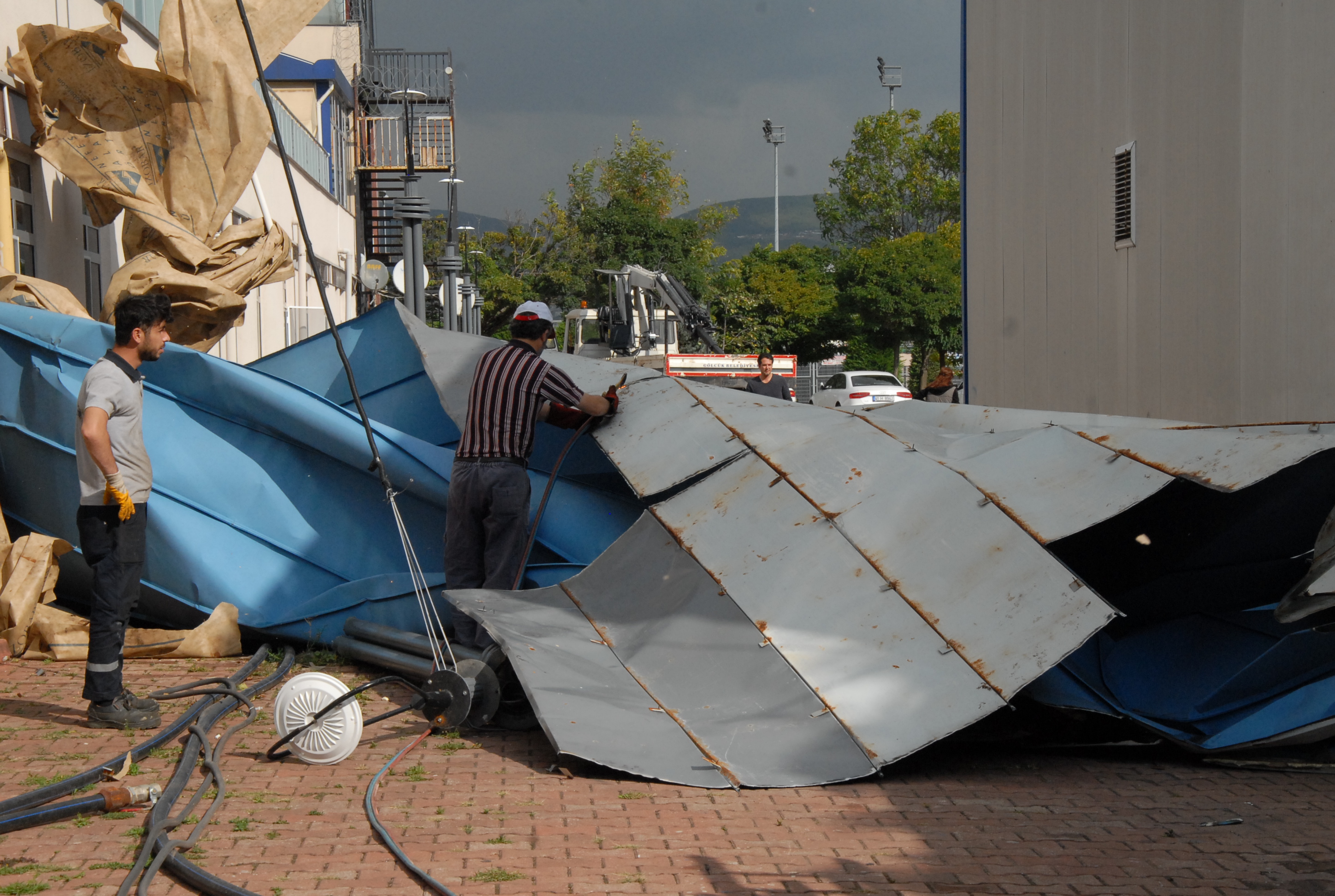 Kocaeli’de kuvvetli sağanak ve fırtına