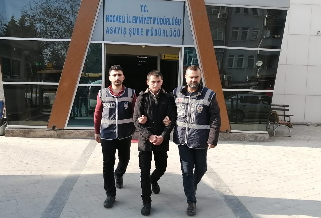 Kocaeli’de telefonla dolandırıcılık şüphelisi 3 zanlı tutuklandı