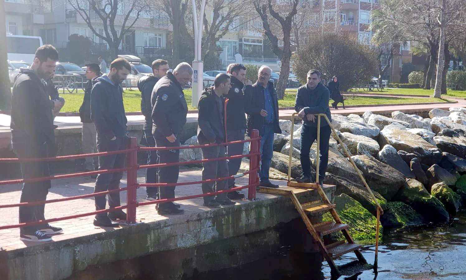 Karamürselde 500 kilogram kaçak midye ele geçirildi