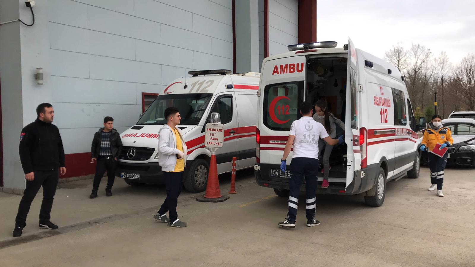 Sakarya’da 4 öğrenci mide bulantısı şikayetiyle hastaneye başvurdu