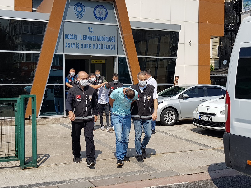 Kocaeli’de borçlu kişiyi darbettikleri öne sürülen 6 zanlı gözaltına alındı