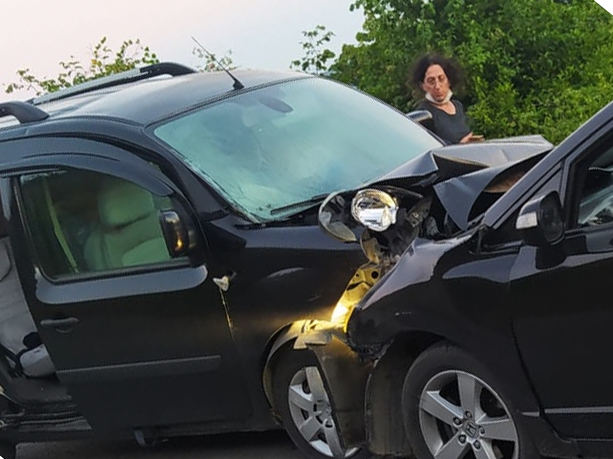 Sakarya’da iki otomobilin çarpışması sonucu 1 kişi öldü