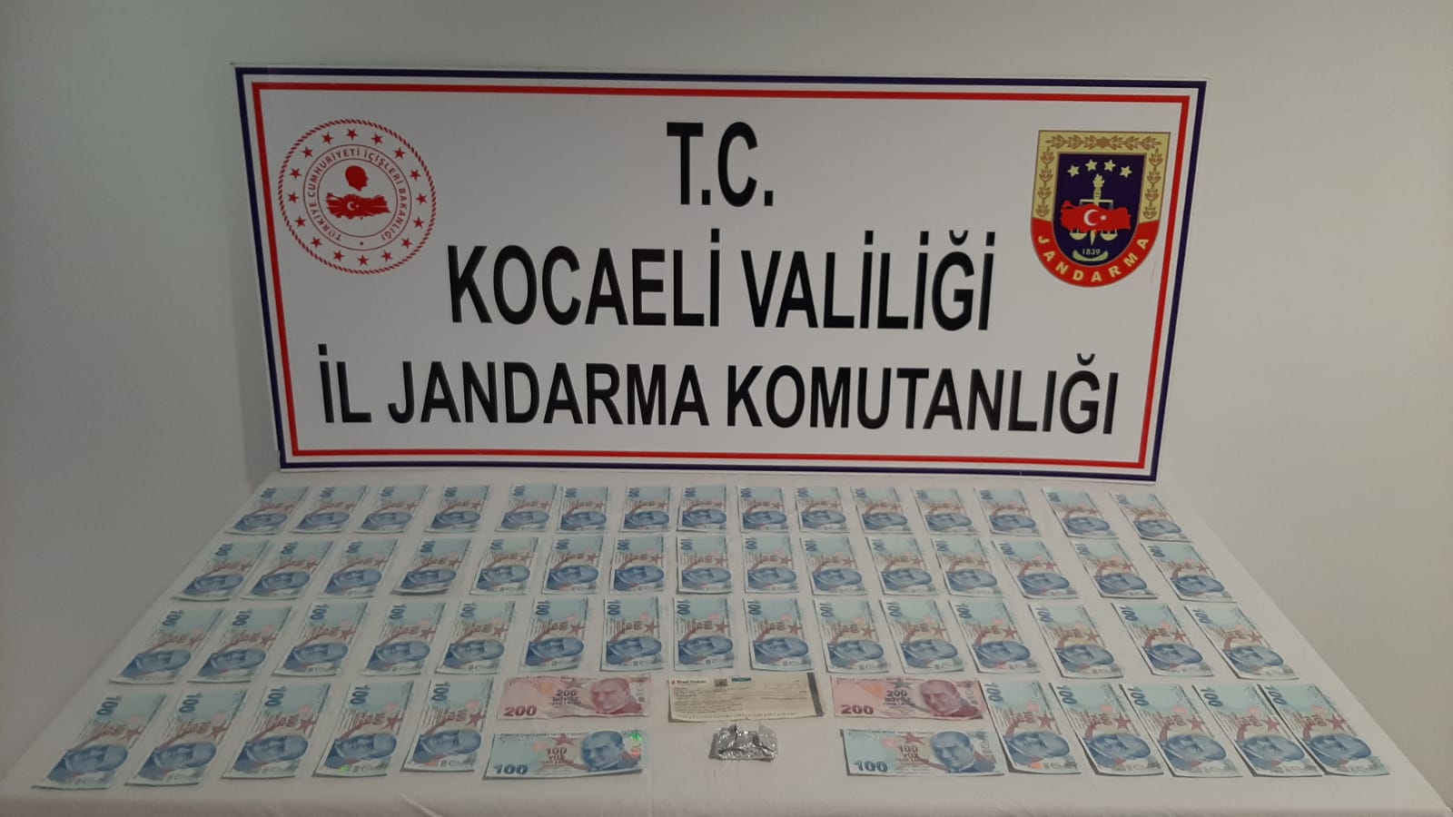 Kocaeli’de piyasaya sahte para sürmeye çalışan şüpheli yakalandı