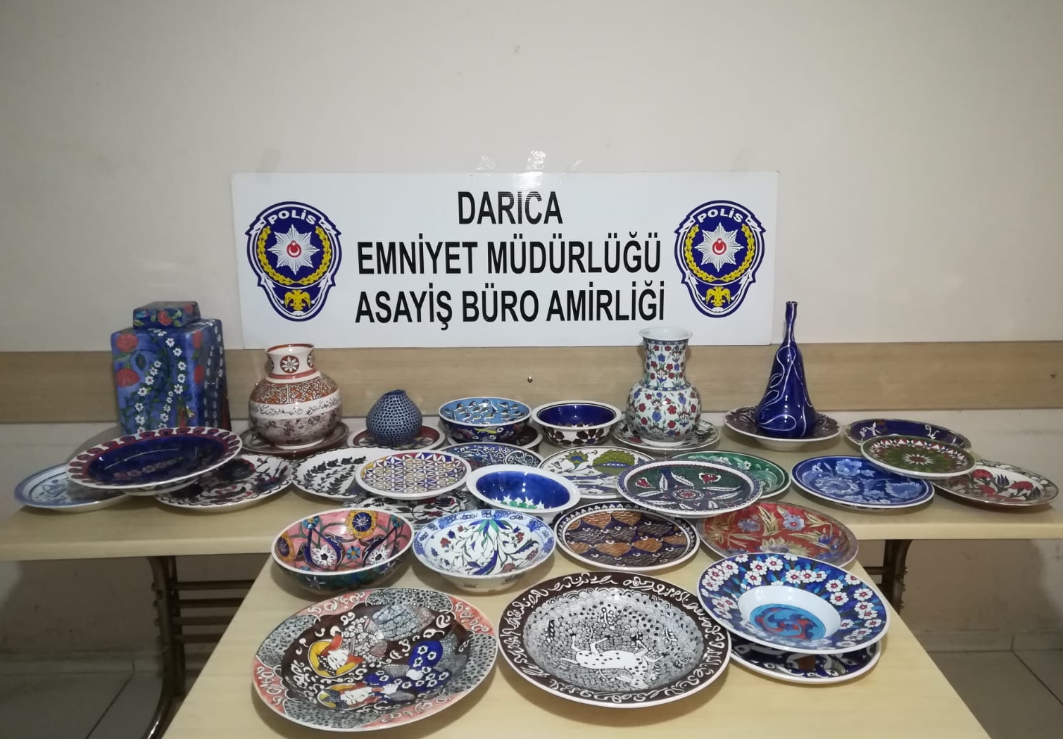 Kocaeli’de 200 parça çini eser çaldığı öne sürülen şüpheli yakalandı