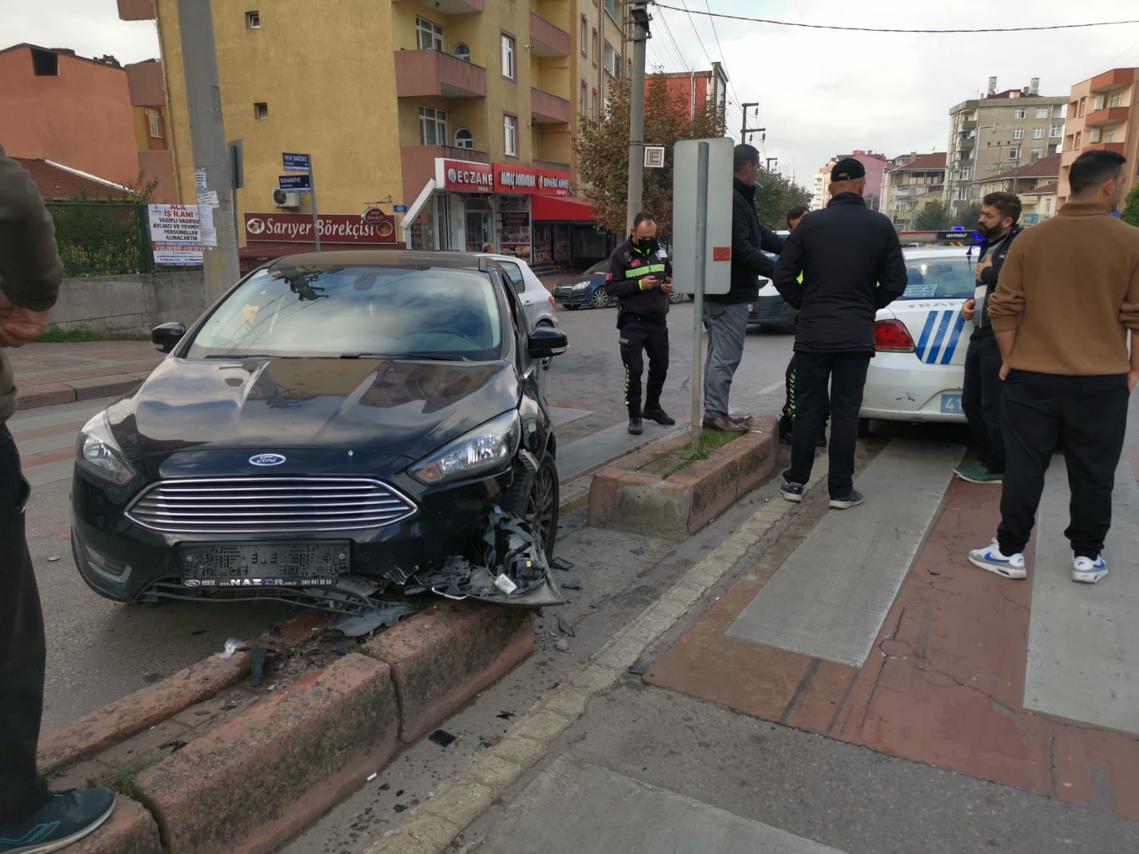 Gebze’de otomobillerin çarpıştığı kazada 1 kişi yaralandı