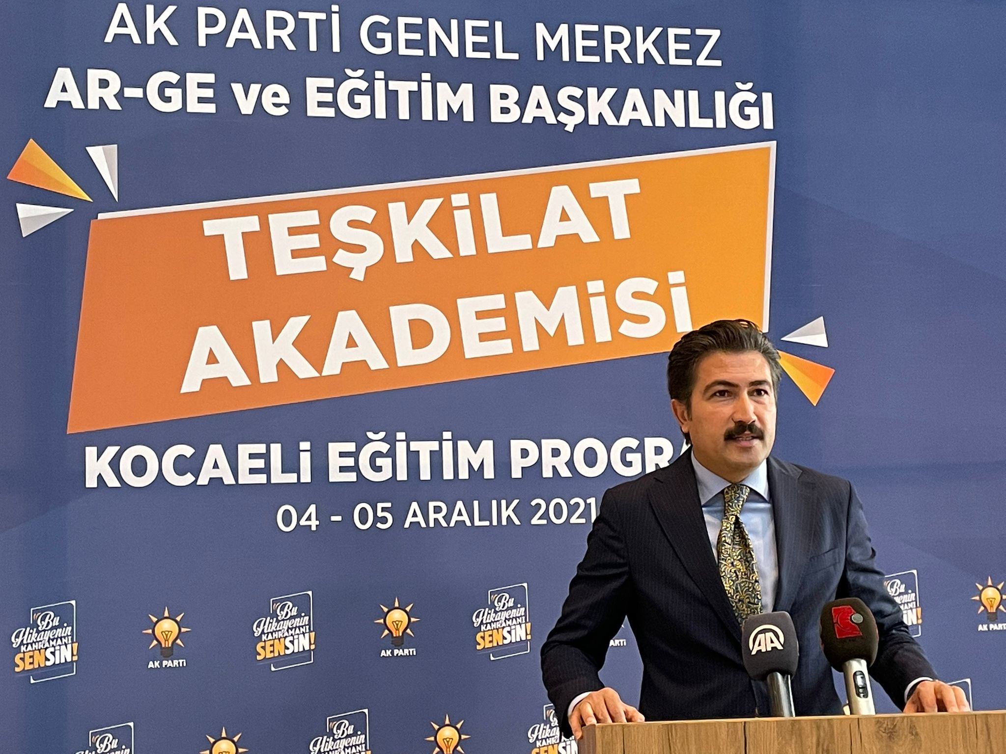 AK Parti Grup Başkanvekili Özkan, Kocaeli’de “Teşkilat Akademisi” programına katıldı