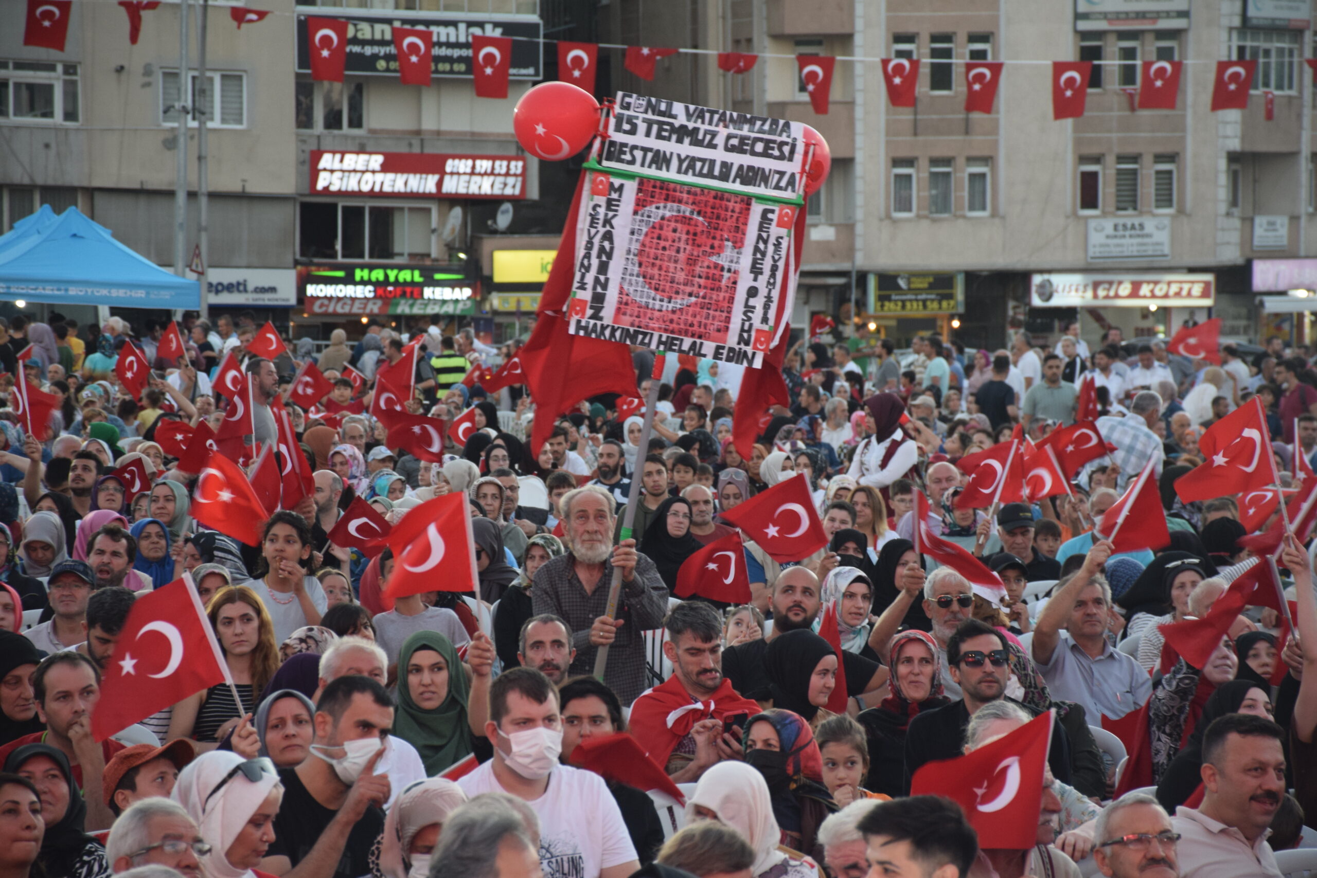 Kocaeli’de Demokrasi ve Milli Birlik Günü dolayısıyla etkinlikler yapıldı