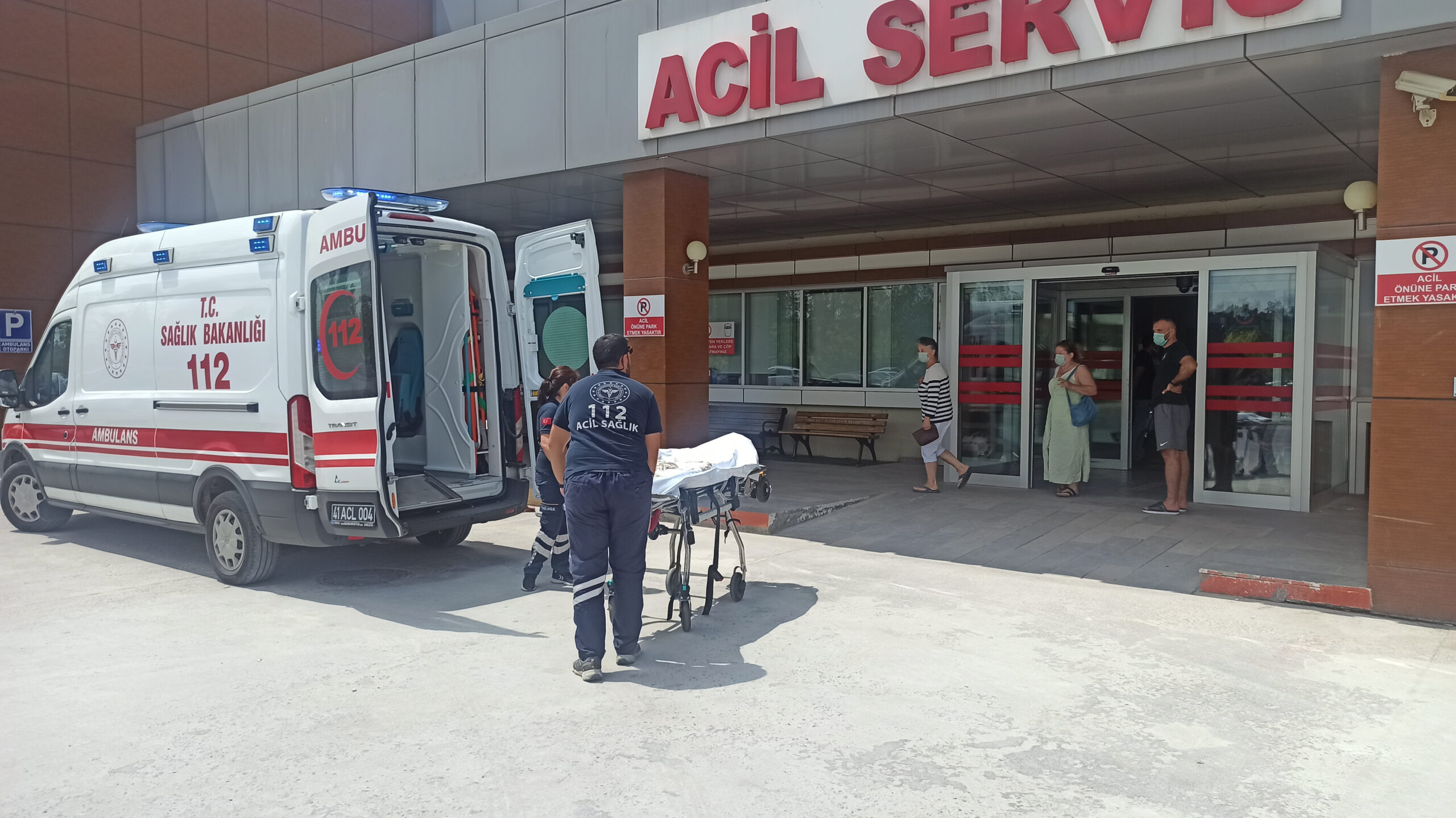 Kocaeli’nin Kandıra ilçesinde boğulma tehlikesi geçiren çocuk hastanede tedavi altına alındı.