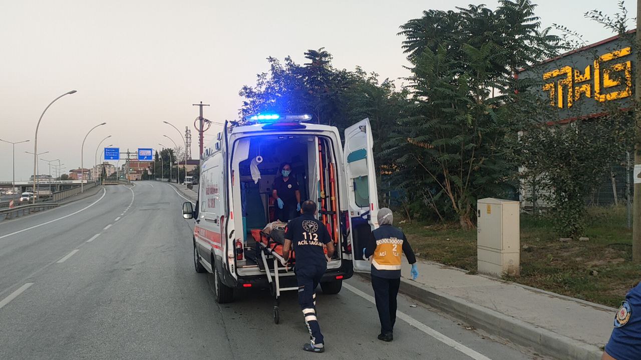 Gebze’de yolda fenalaşan kişi hastanede yaşamını yitirdi