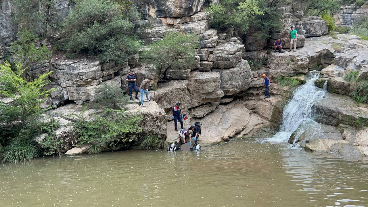 Gebze’de kayalıklardan düşen kişi öldü