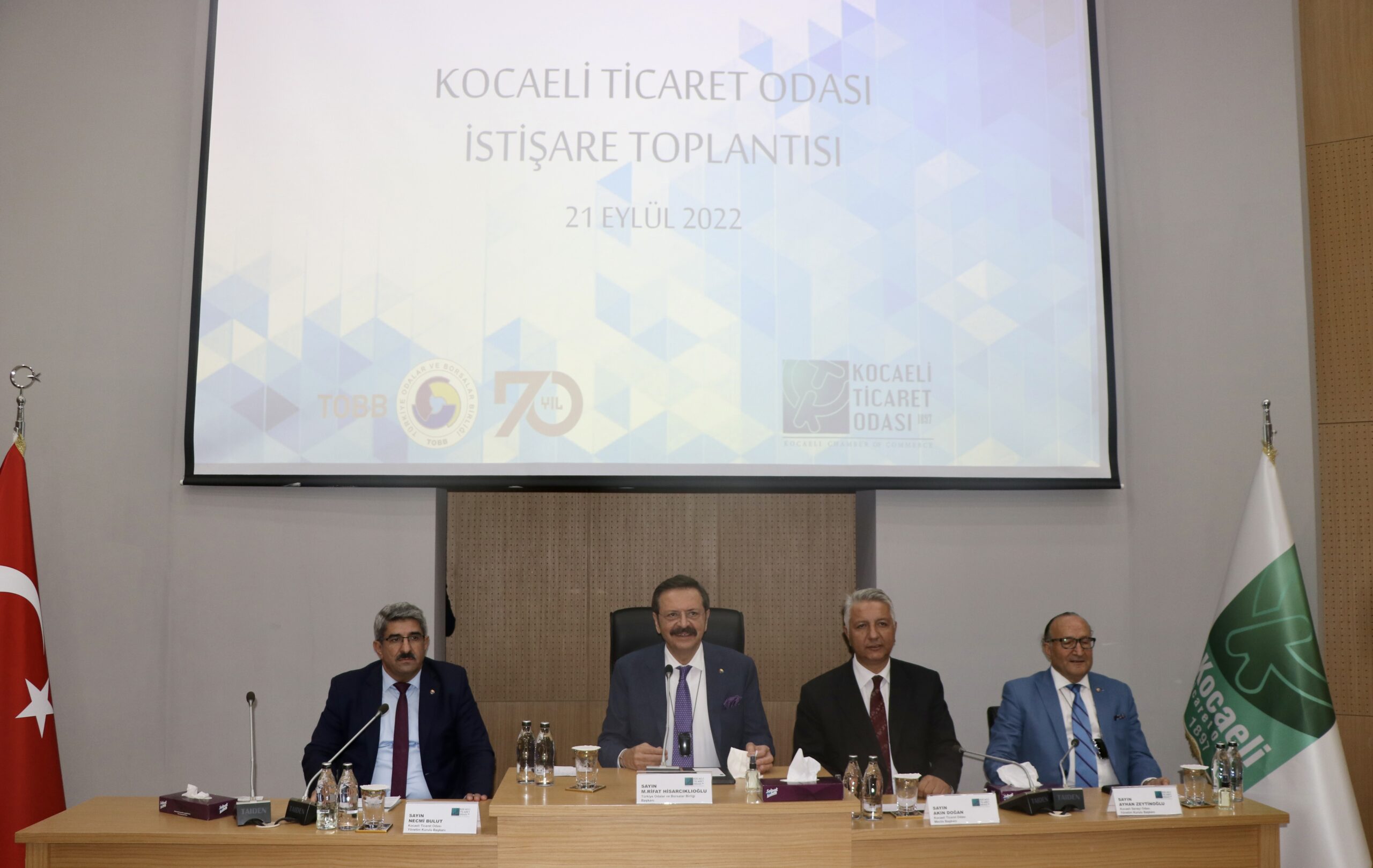 TOBB Başkanı Hisarcıklıoğlu, Kocaeli Ticaret Odası istişare toplantısına katıldı