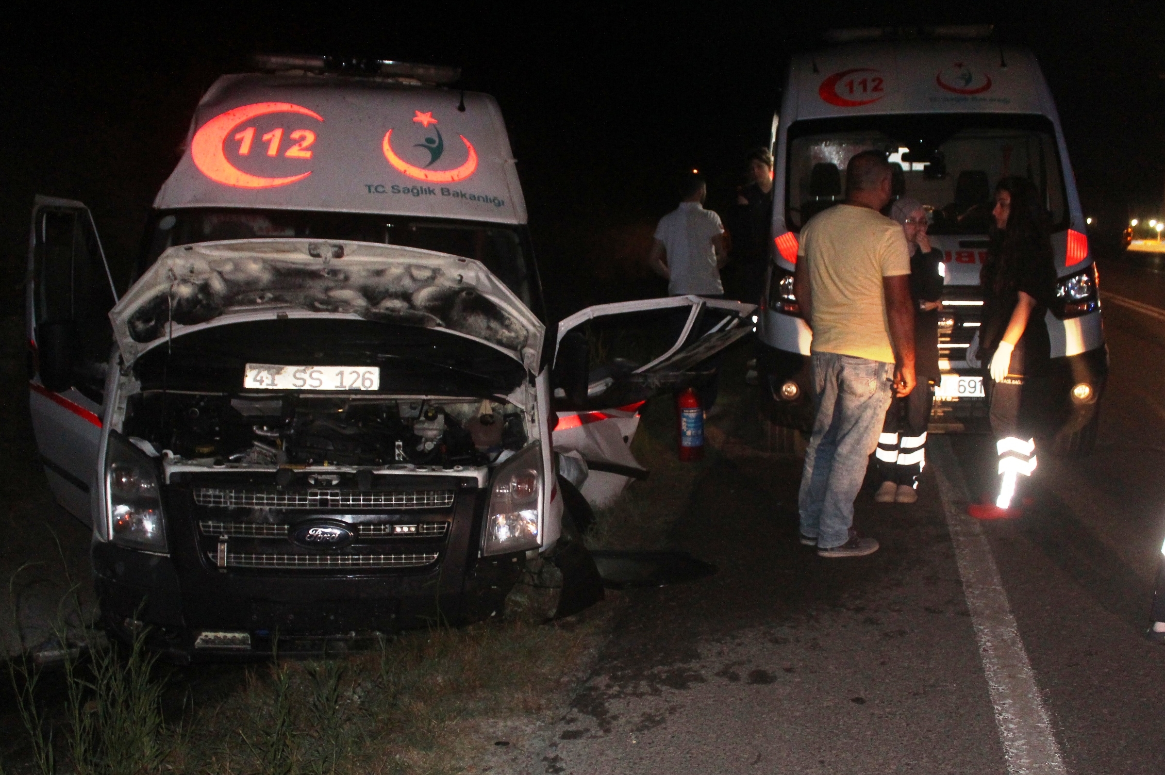 Kocaeli’de ambulansla motosiklet çarpıştı: 1 yaralı