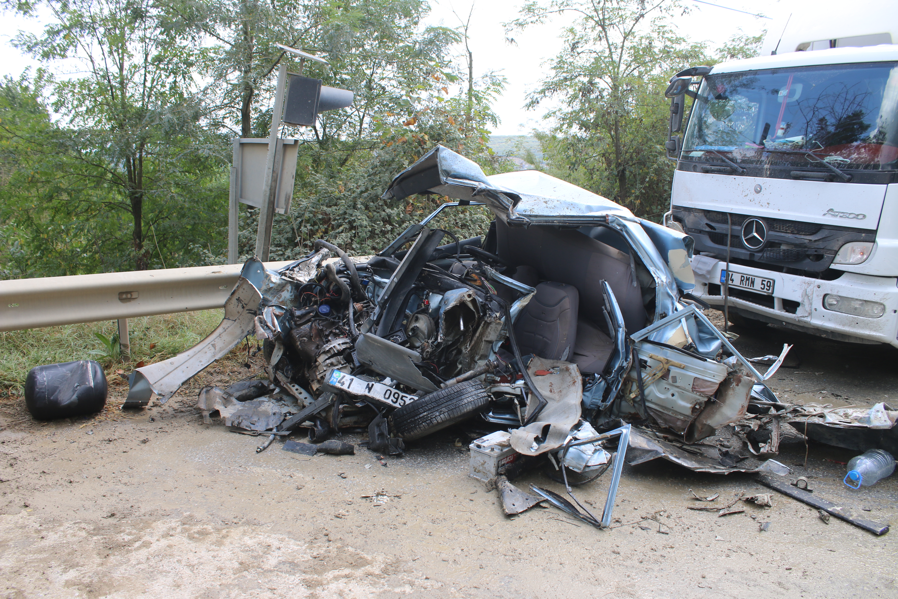 Kocaeli’de trafik kazası: 1 ölü, 1 yaralı