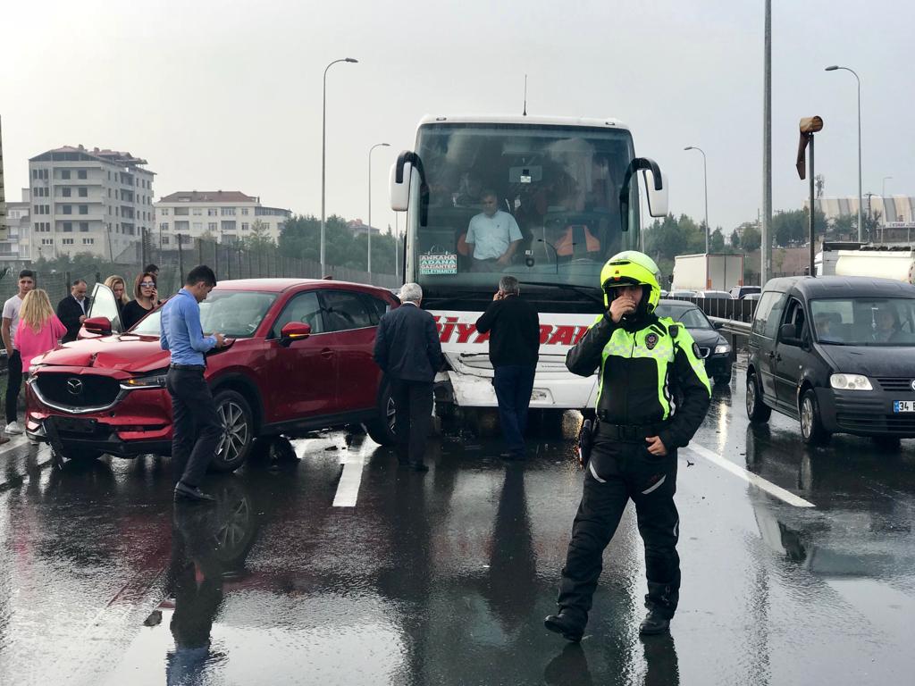 Anadolu Otoyolu’nda zincirleme kaza trafiği aksattı