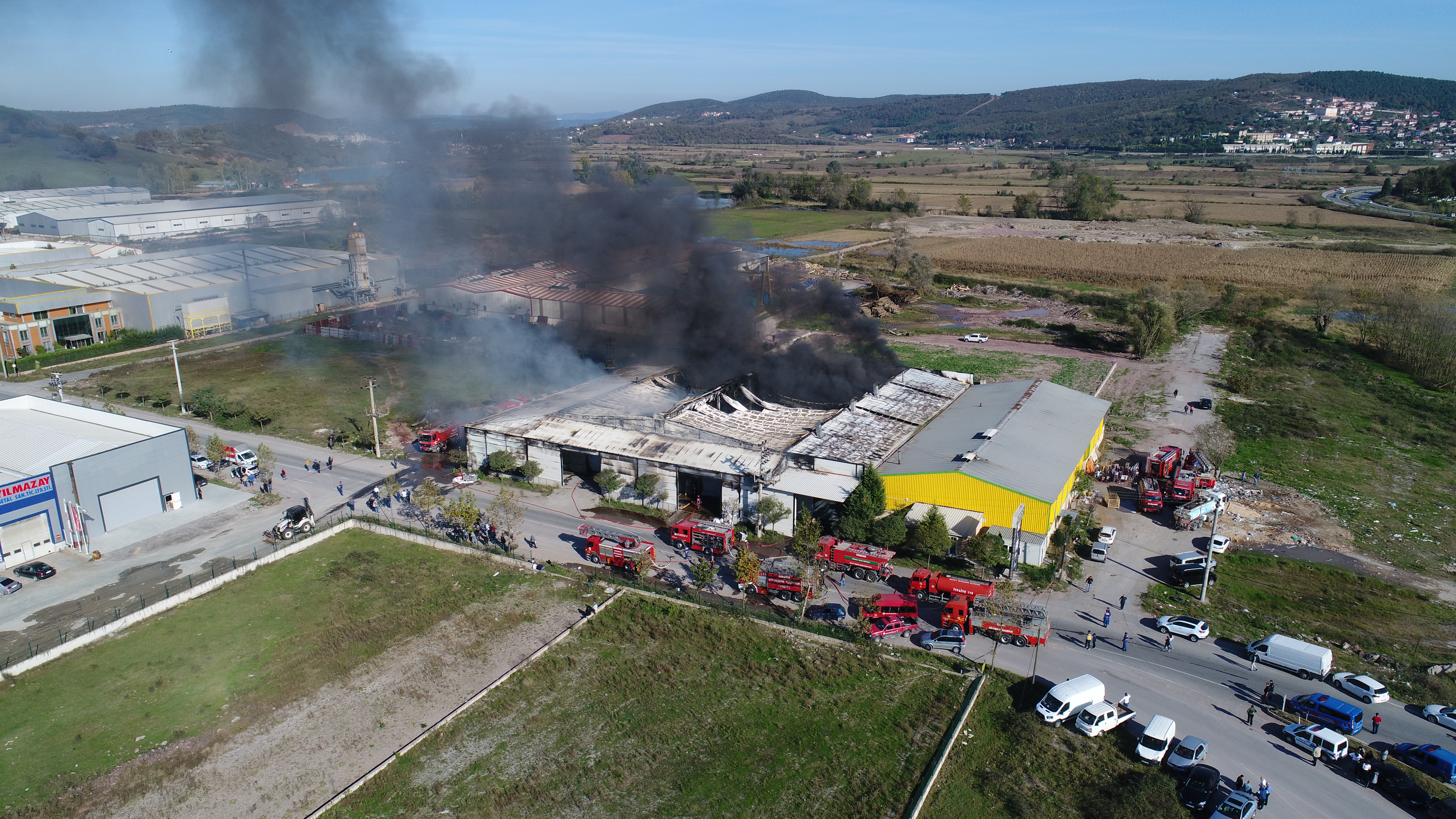 Sakarya’da fabrika yangını