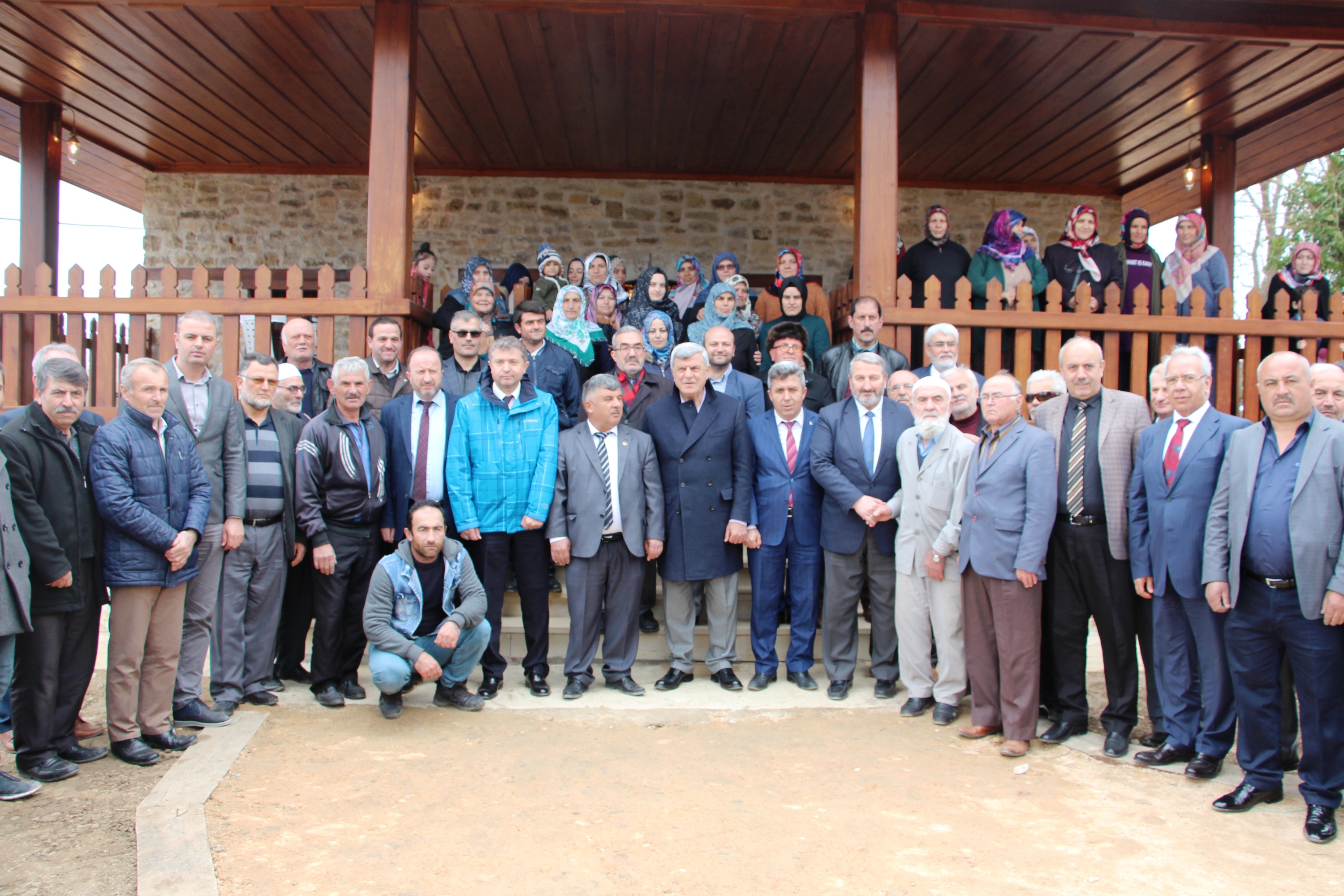 Kandıra’da gençlik merkezi ve cami açılışı yapıldı