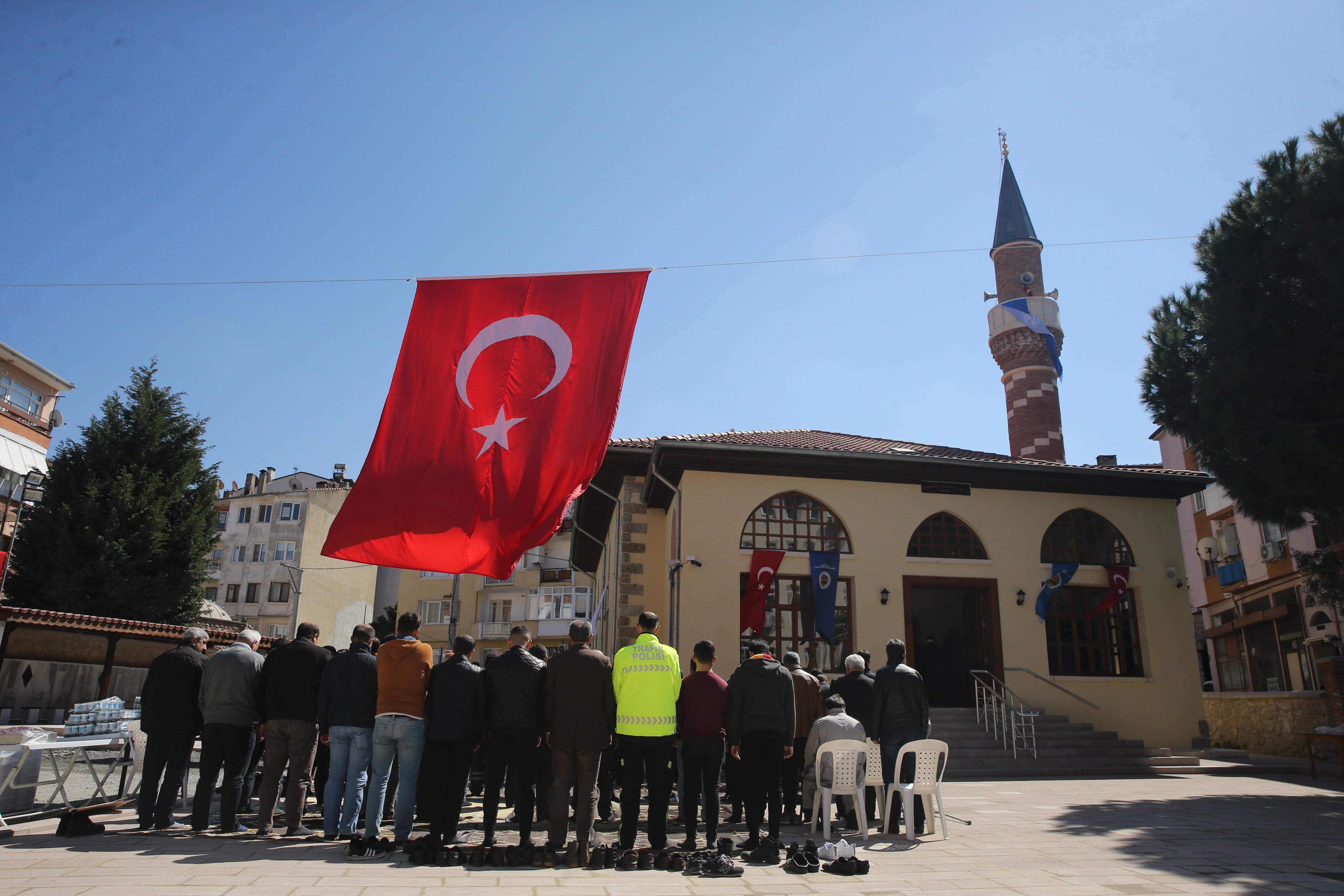 Kocaeli’de 487 yıllık cami yeniden ibadete açıldı