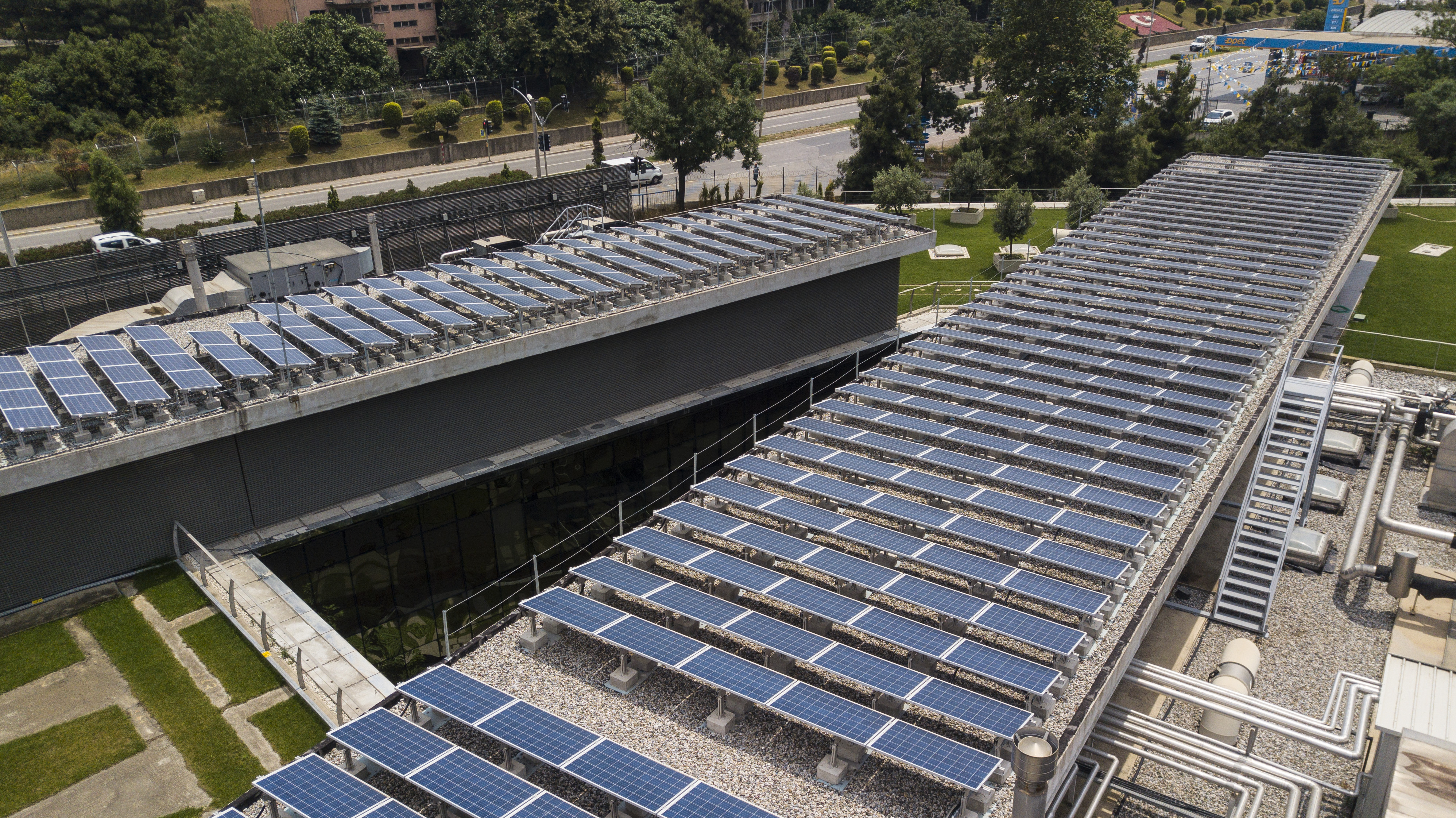 Şişecam Topluluğu’ndan ikinci güneş enerjisi santrali