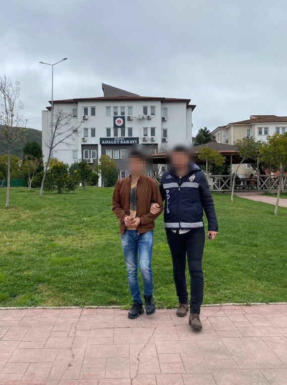 Kocaeli’de göçmen kaçakçılığı iddiasıyla gözaltına alınan zanlı tutuklandı