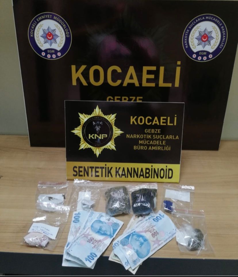 Kocaeli’de uyuşturucu operasyonlarında yakalanan zanlılardan 4’ü tutuklandı