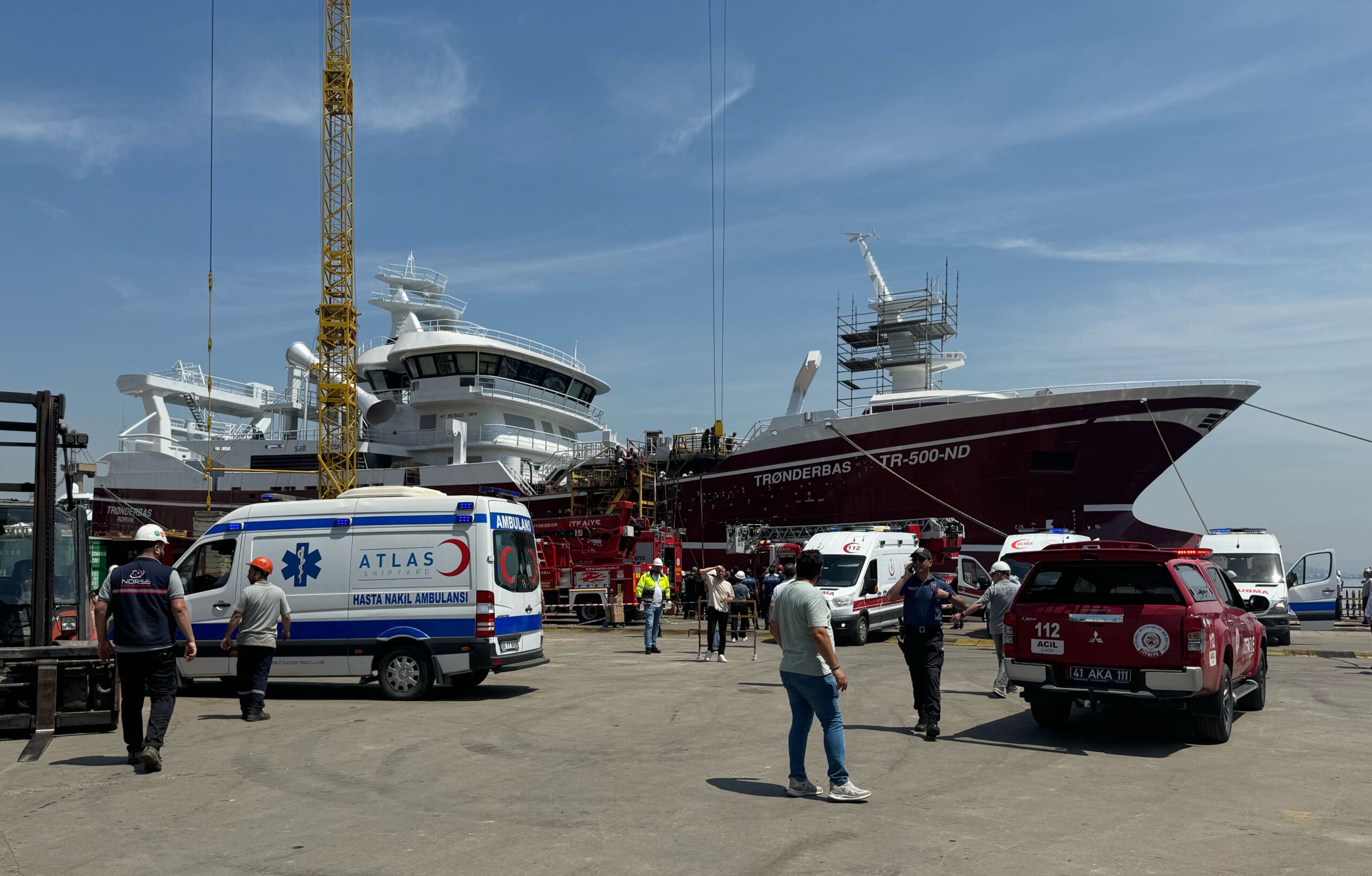 Kocaeli’de tersanedeki gemide çıkan yangında yaralanan personel öldü