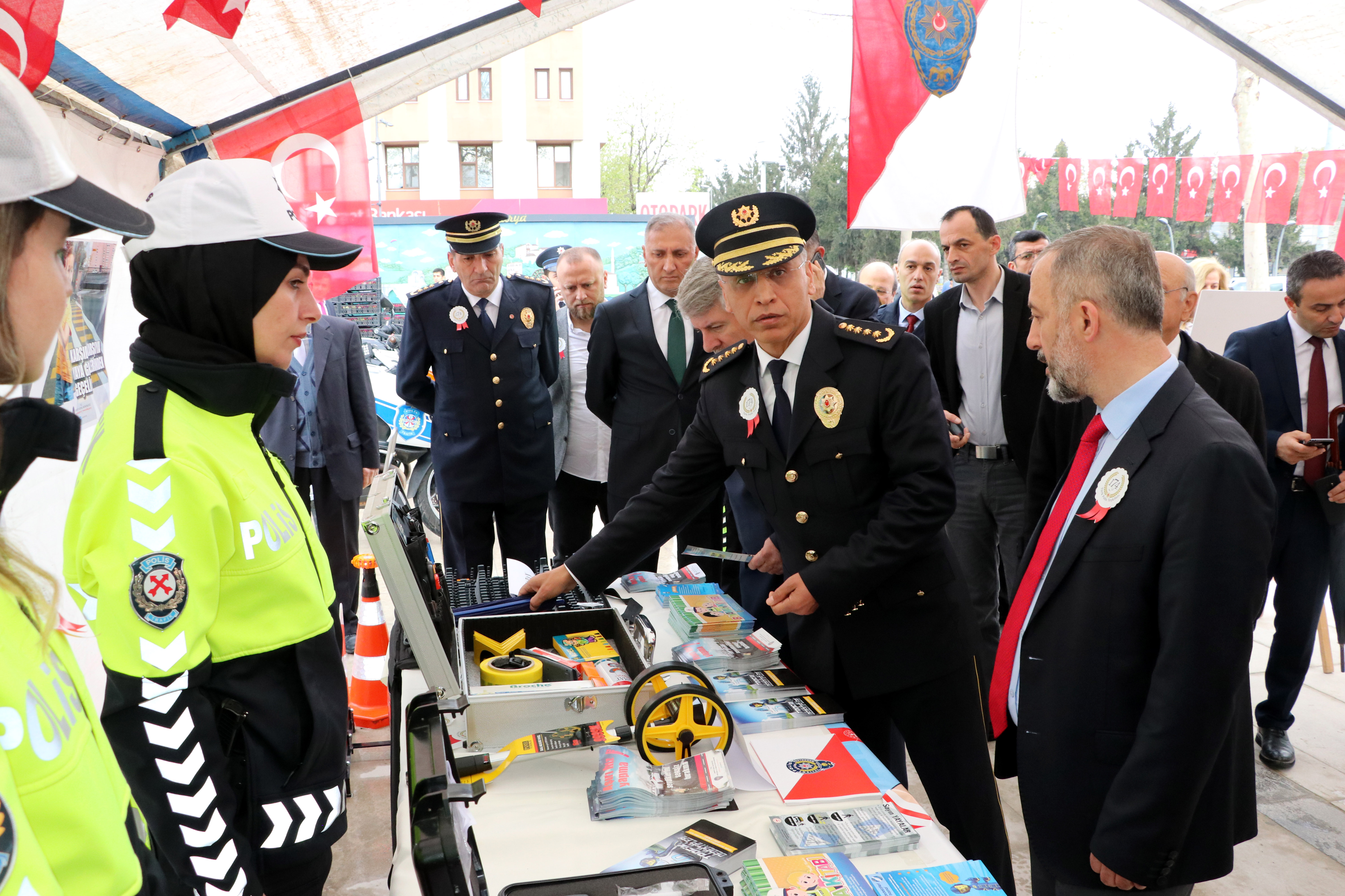 Büyükgöz, “Kimseyle ayrımız gayrımız olmayacak”