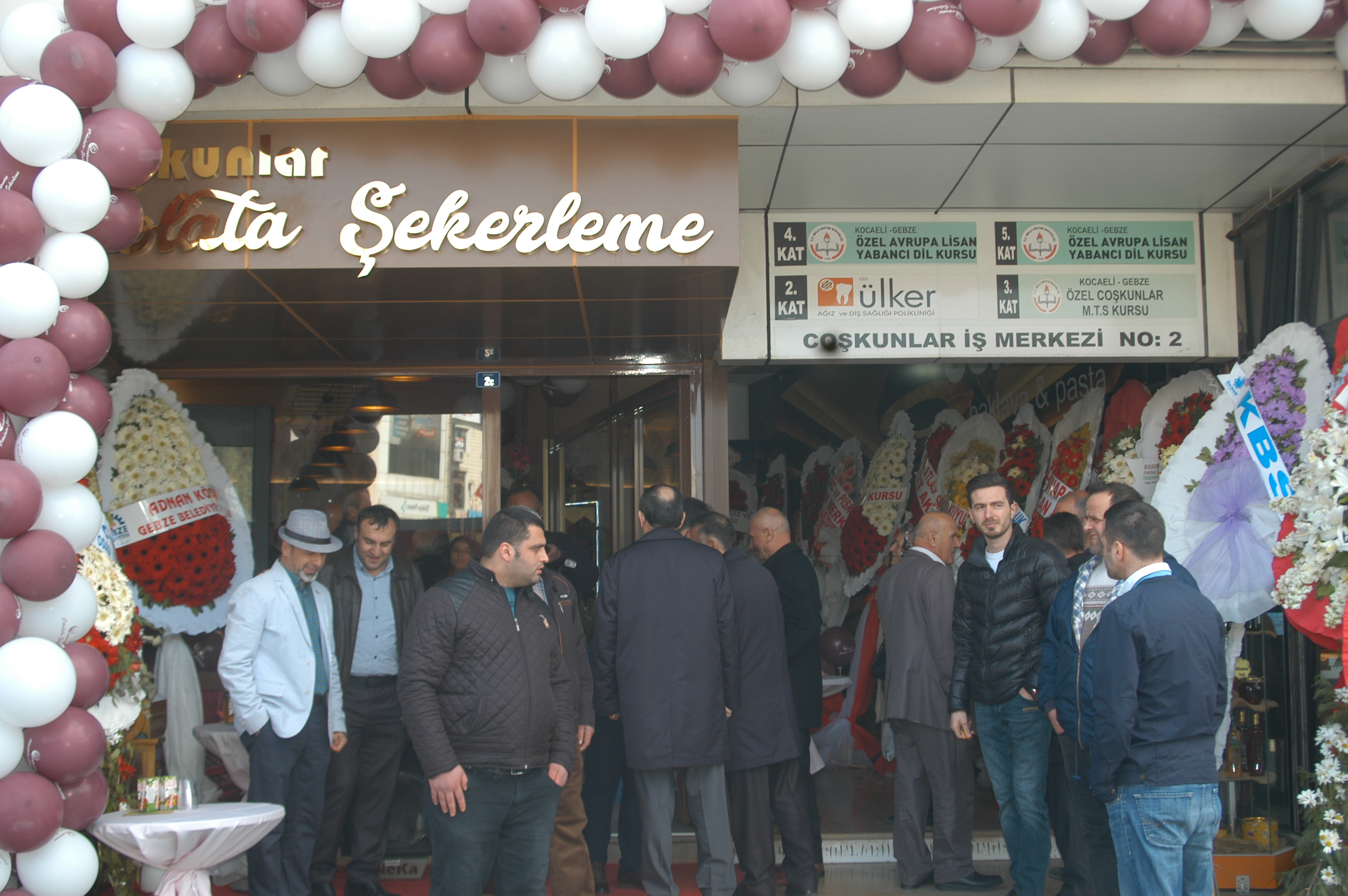 Çoşkunlar Çikolata ve Şekerleme hizmete açıldı