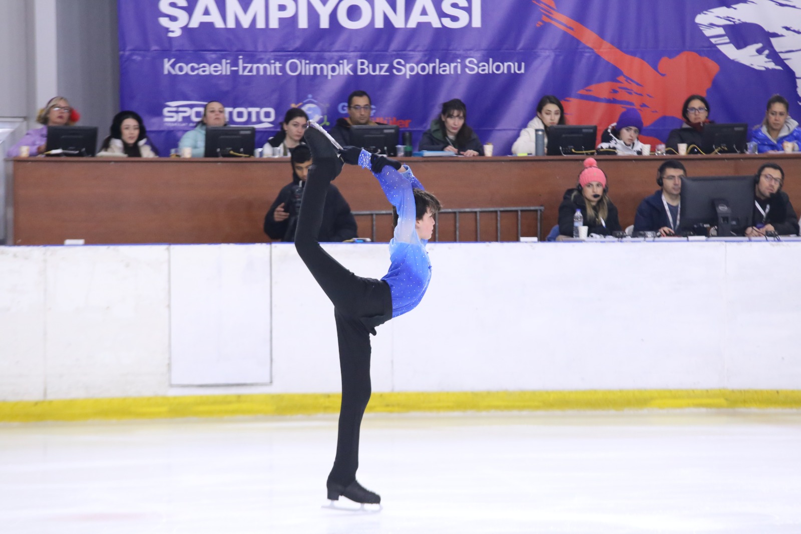 Türkiye Artistik Buz Pateni Şampiyonası, Kocaeli’de başladı